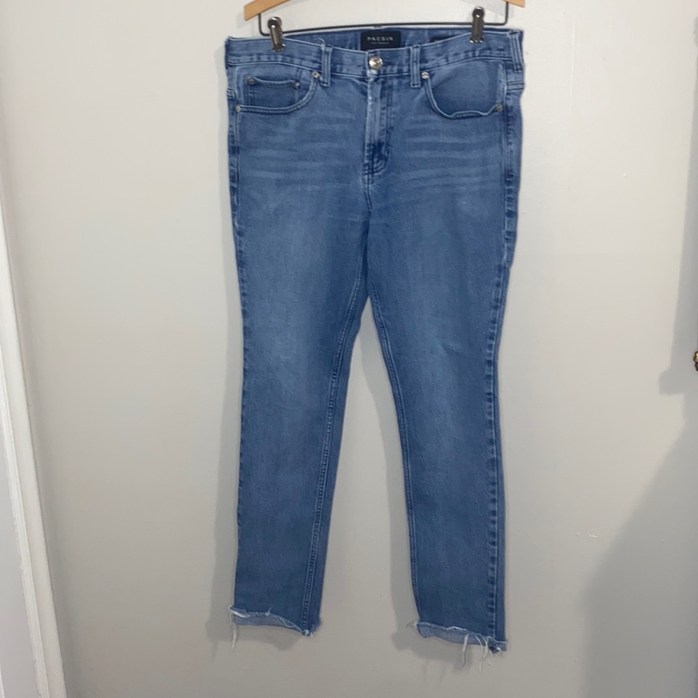 🛍️Men’s Pac sun distressed jeans! - Picture 2 of 7